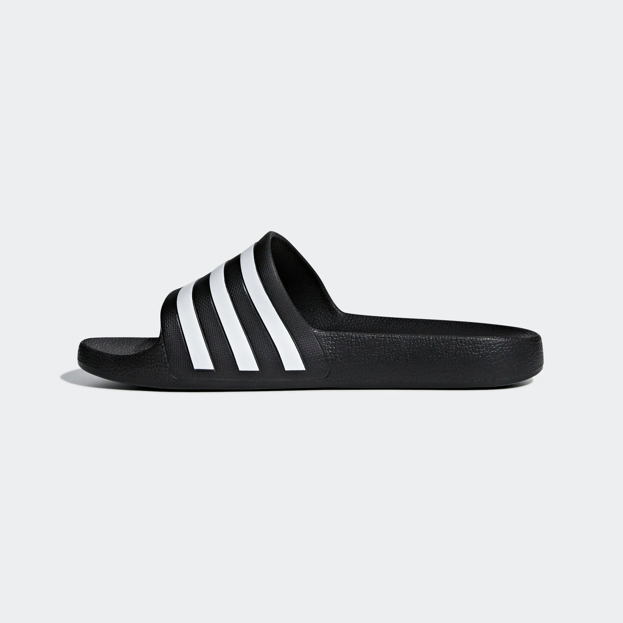 ADILETTE AQUA SLIDES Core Black / Cloud White / Core Black-F35543
