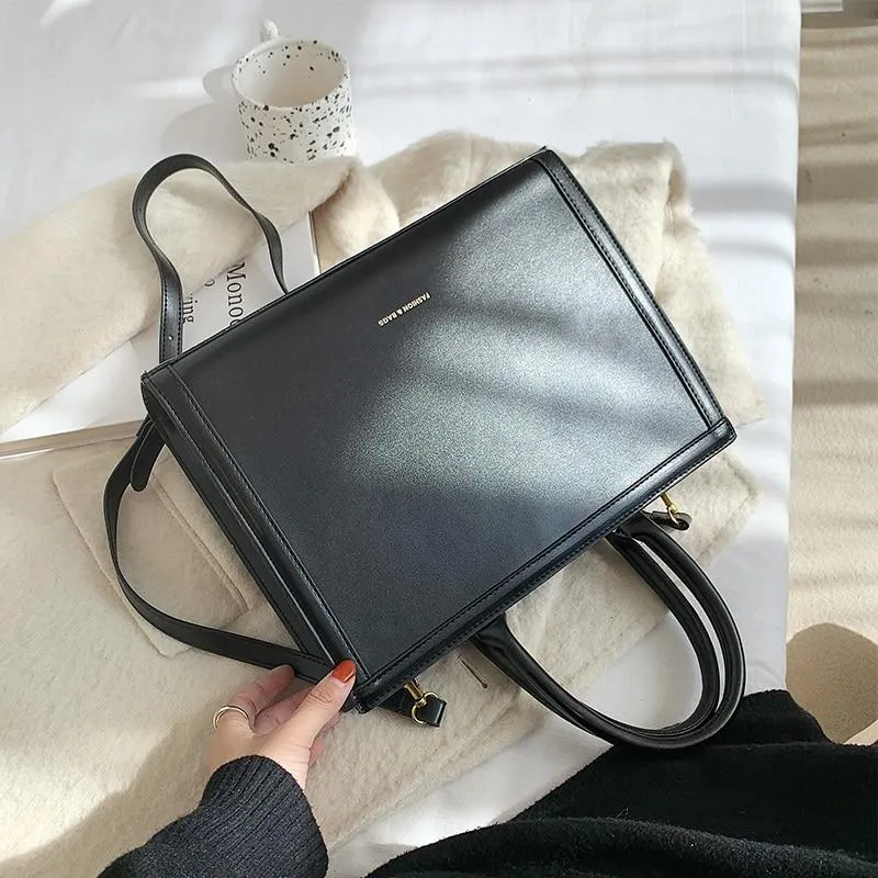 CE - 2021 SHOULDER BAG FOR WOMEN SB015