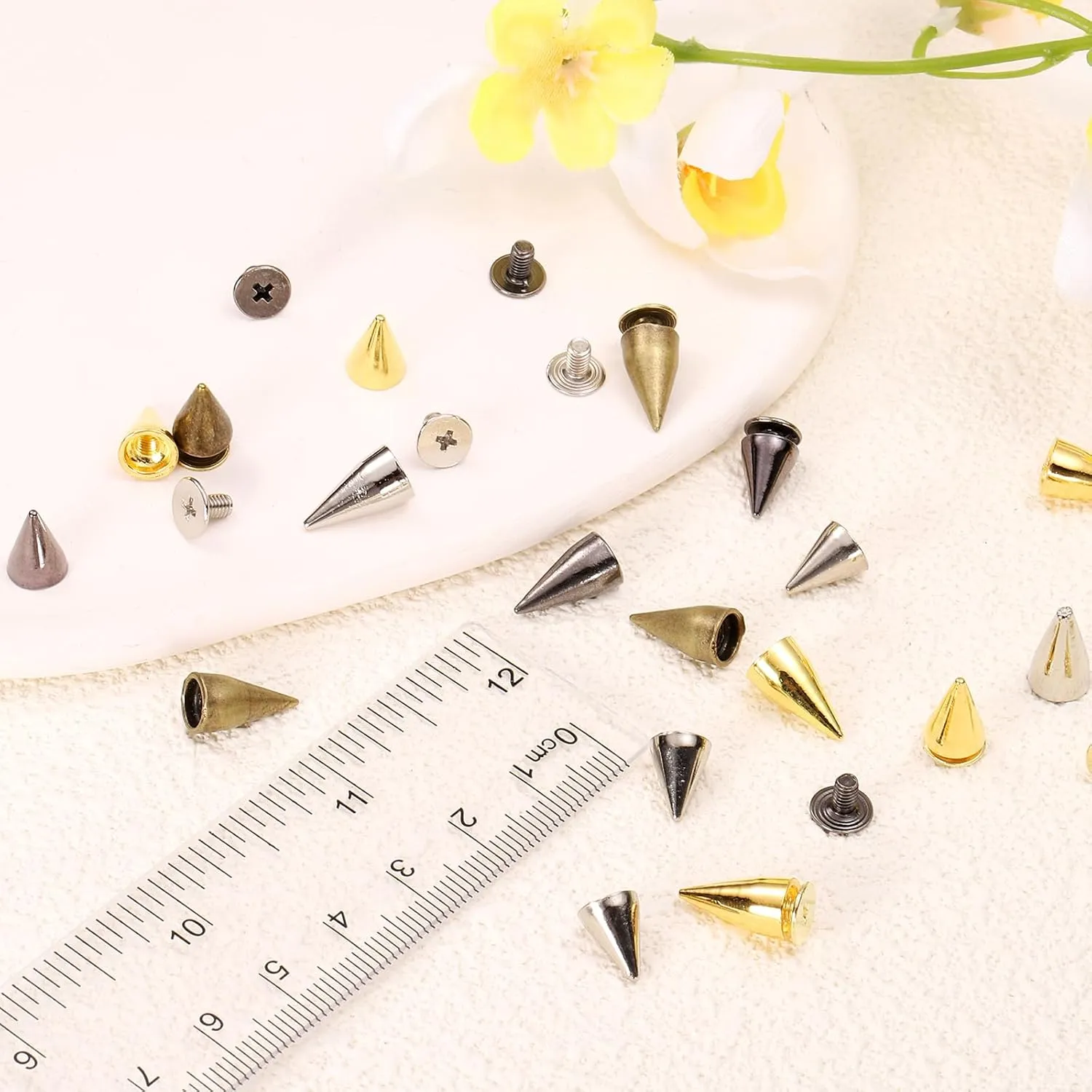 uxcell 110 Sets Spikes and Studs, 7 x 13mm Cone Spikes Screw Back Studs Rivets, Cone Punk Spikes Rivet for Clothing Belts Bags DIY Leather Crafts, Silver